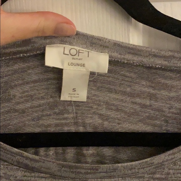 Heathered Grey T-shirt with ruffled sleeves - Picture 2 of 3